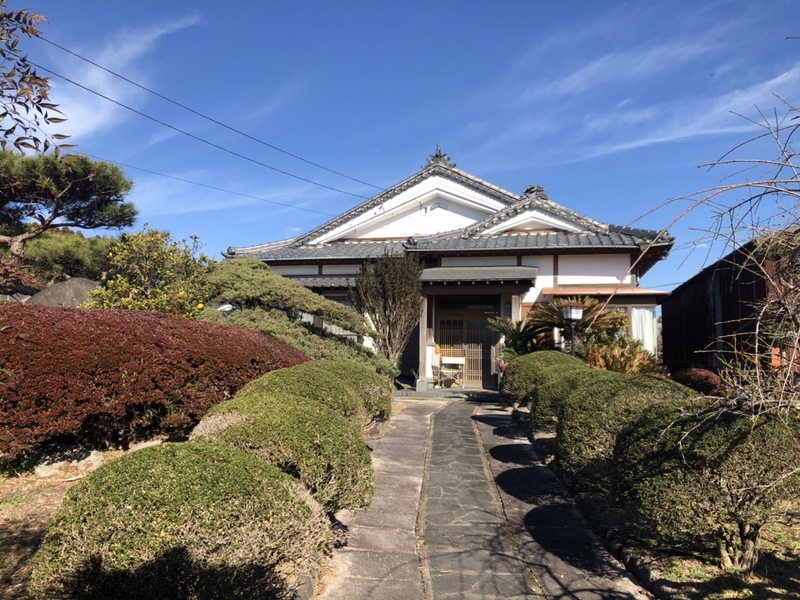 南側玄関